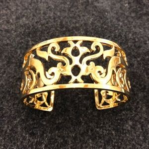 Juicy Couture Gold Filigree Cuff Bracelet NWT Dust Bag Statement Bangle